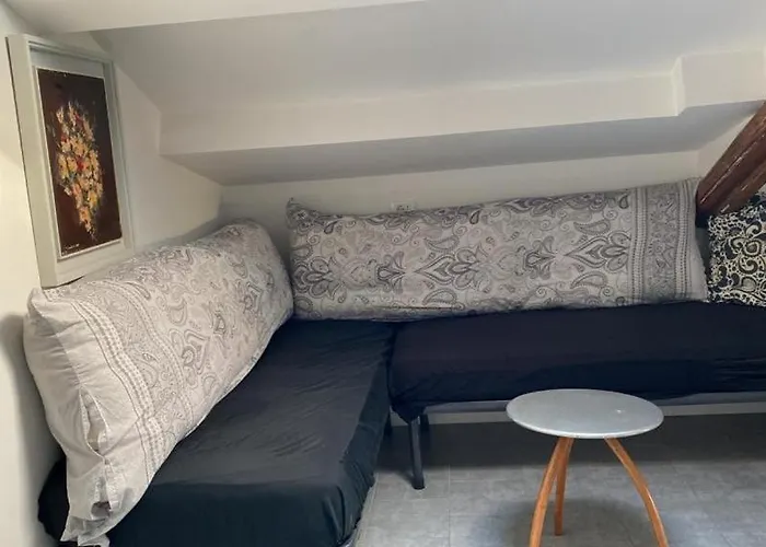 Casa A * Κατόλικα