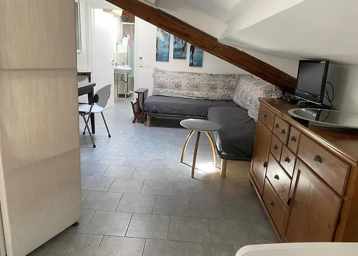 Casa A * Каттолика