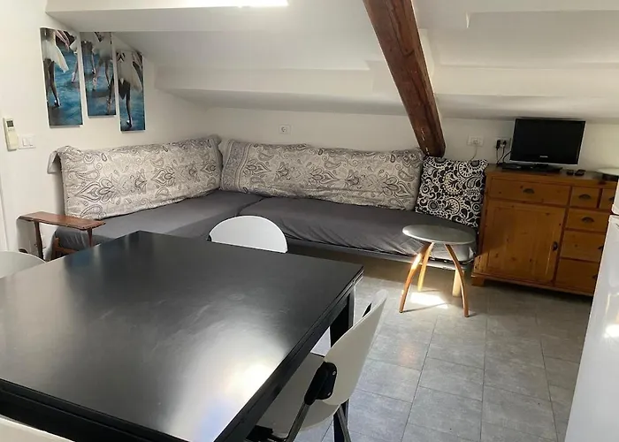 Casa A * Κατόλικα